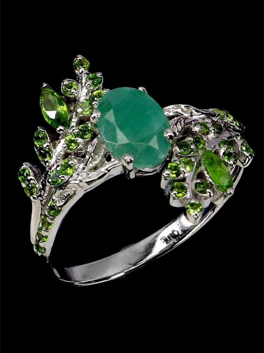 Genuine Emerald & Russian Chrome Diopside Ring
See Video - Picture 3 of 4